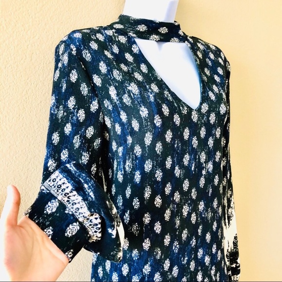 WAYF⚡️Navy Blue Rose Prints Choker Shift Dress_S - Picture 4 of 9